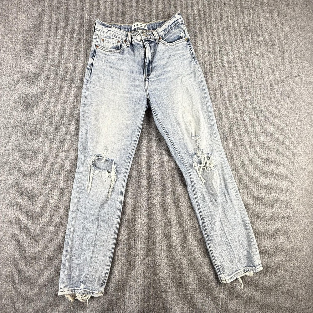 Daze Jeans Womens 26‎ Light Wash High Rise Straight Distressed Raw Hem Denim